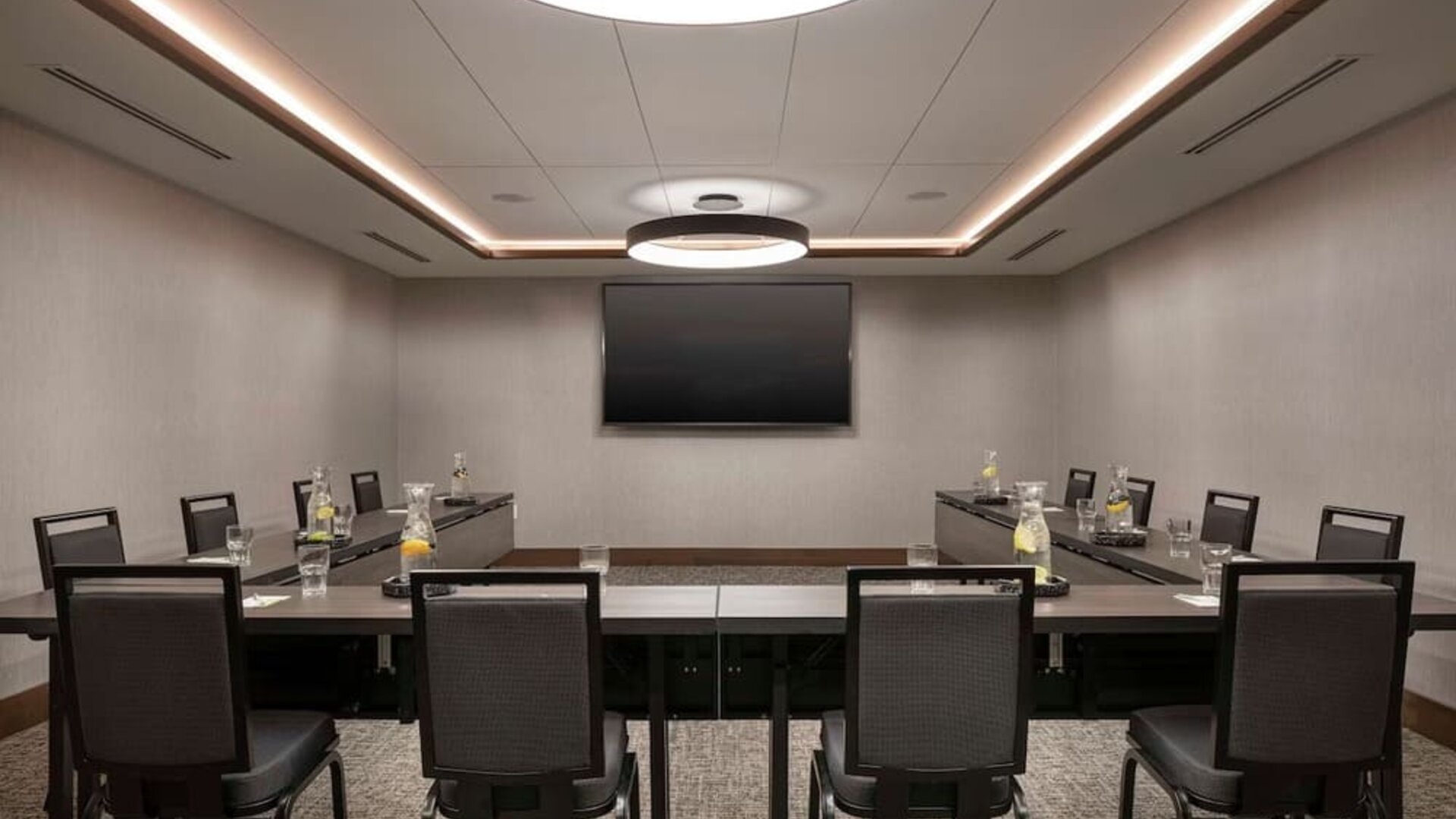 Professional meeting room at 	Home2 Suites By Hilton Denver Downtown Convention Center.