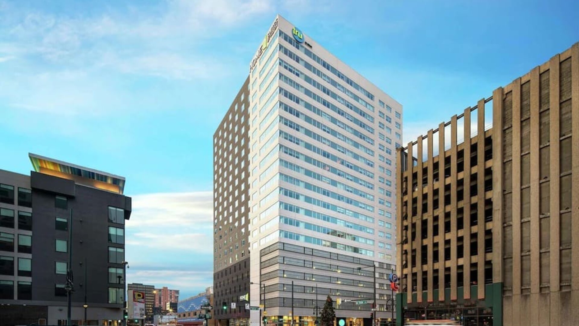 Exterior view of 	Home2 Suites By Hilton Denver Downtown Convention Center.