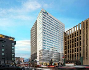 Exterior view of 	Home2 Suites By Hilton Denver Downtown Convention Center.