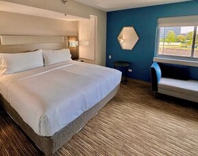 Day use room at Holiday Inn Express Chicago - Downers Grove.