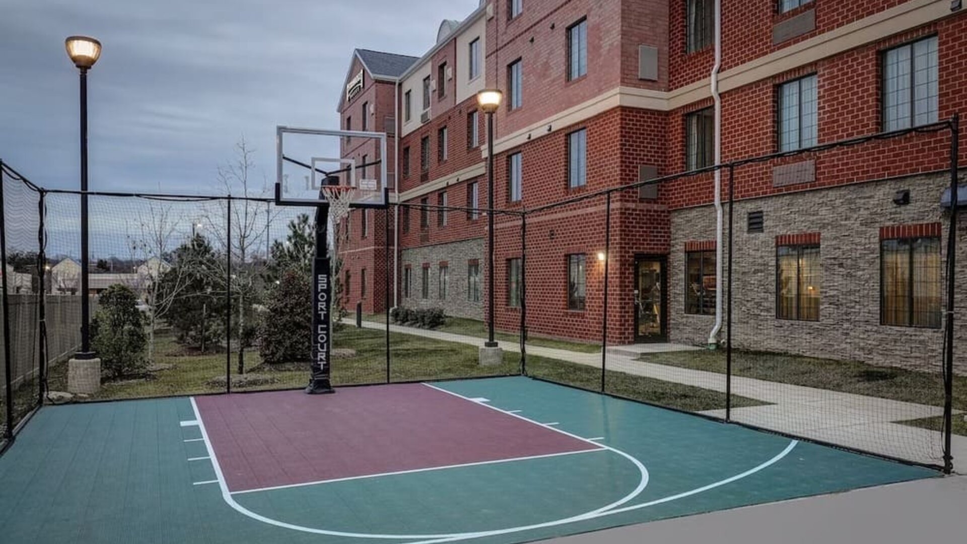 Sports court at Staybridge Suites Washington D.C.- Greenbelt.