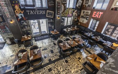 Hotel restaurant at Hotel Croydon.