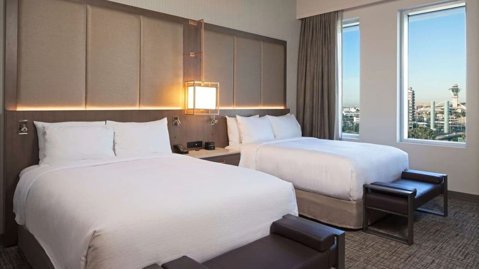 Day use twin room at H Hotel Los Angeles, Curio Collection By Hilton.