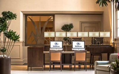 Lobby workspace at Hilton Baton Rouge Capitol Center.