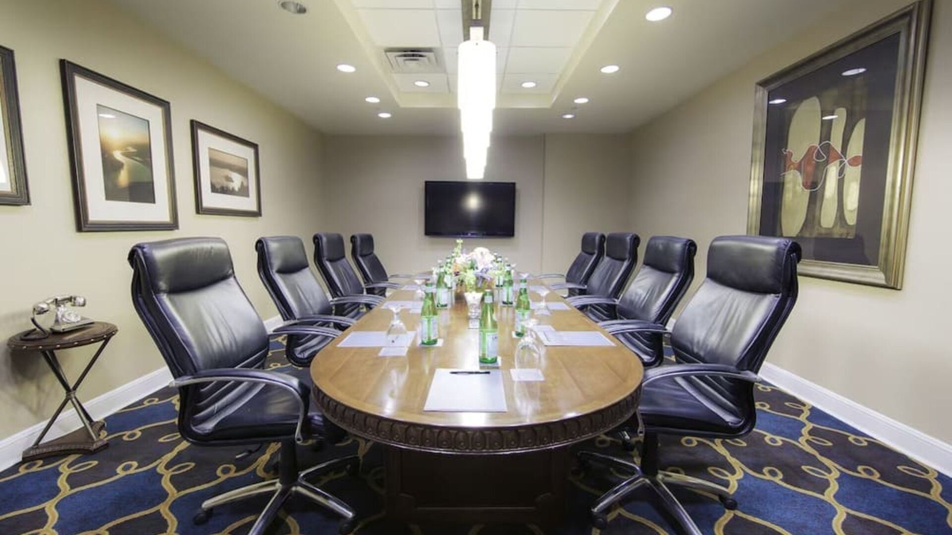 Professional meeting room at Hilton Baton Rouge Capitol Center.