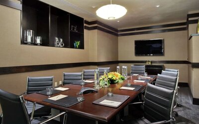 Professional meeting room at Hilton New York Fashion District.