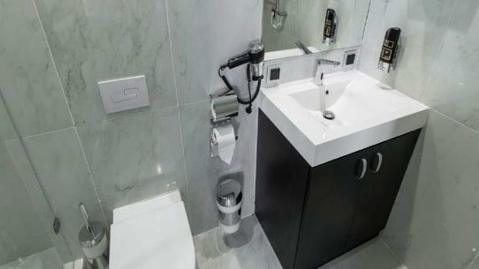 Hotel Skyline City Frankfurt