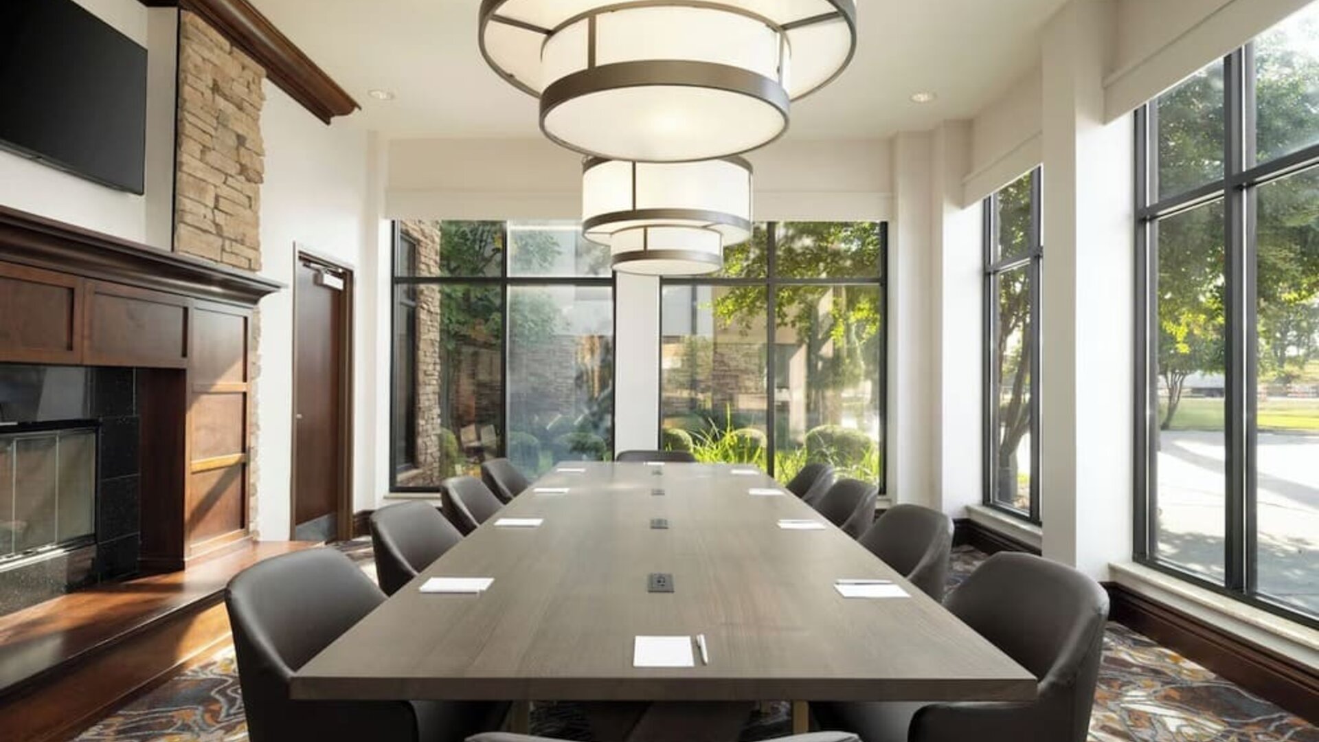 Professional meeting room at Homewood Suites By Hilton Shreveport / Bossier City, LA.