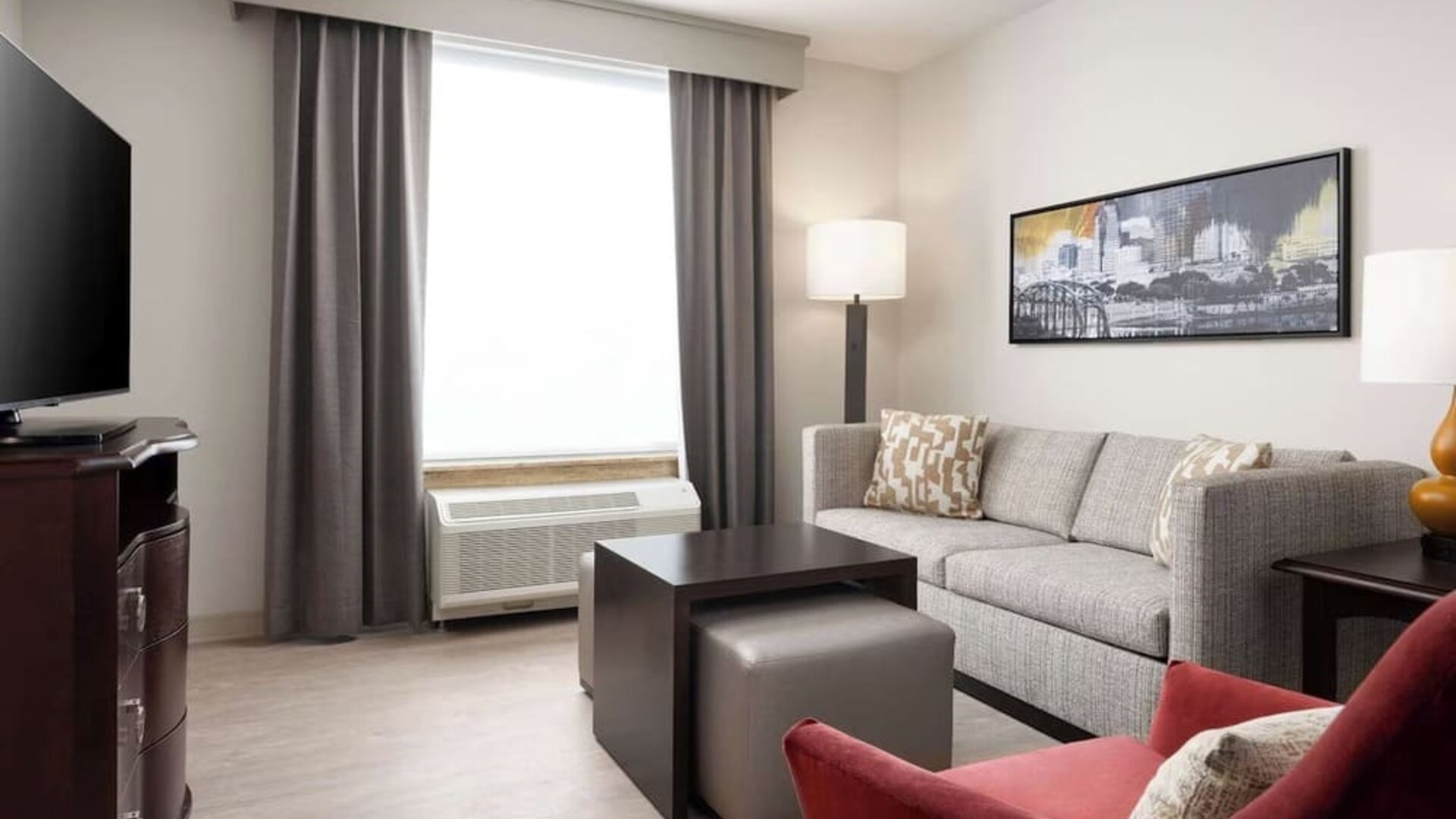 Day use suite's with lounge seating and workspace at Homewood Suites By Hilton Shreveport / Bossier City, LA.