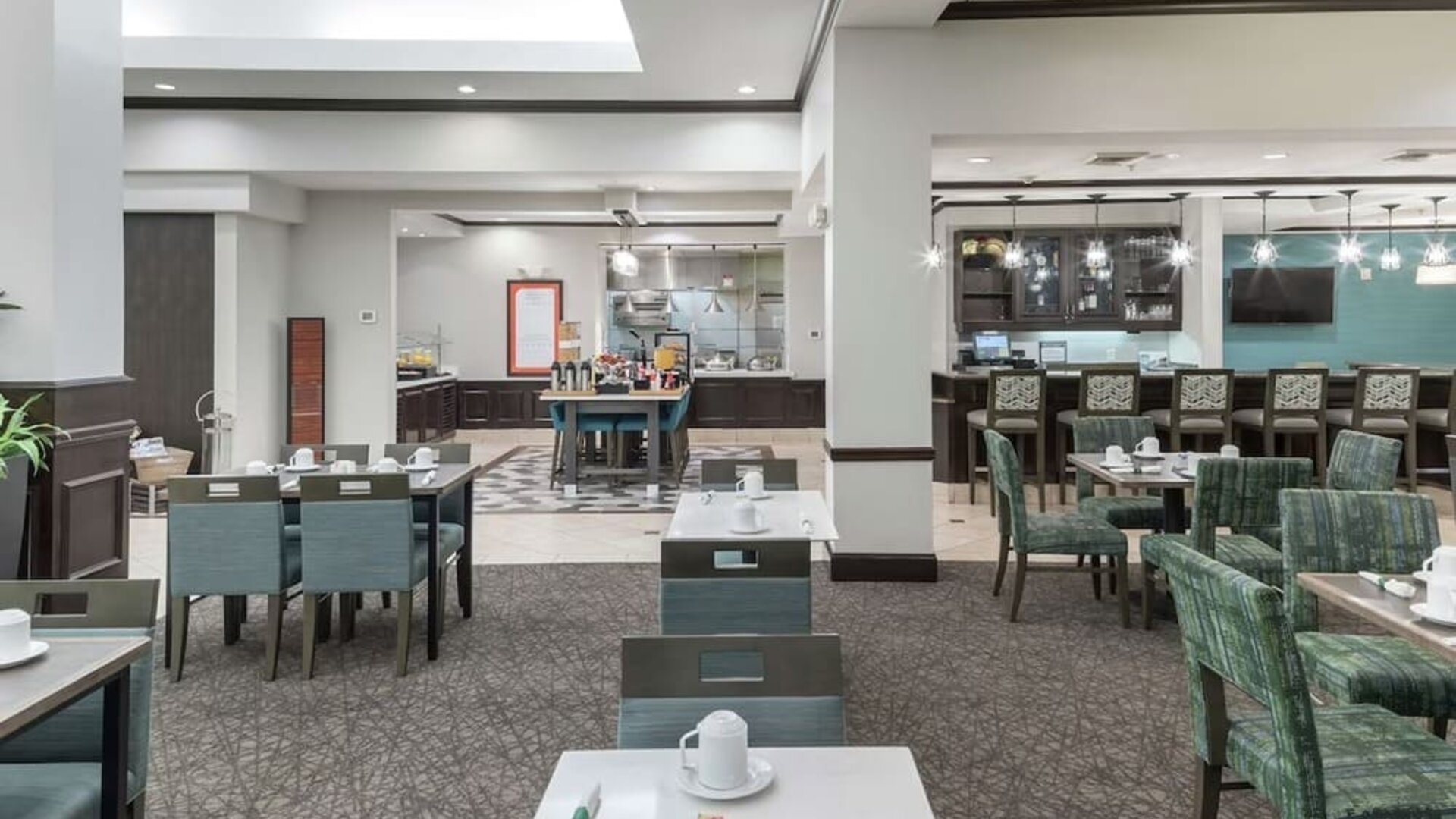 On-site restaurant at Hilton Garden Inn Dothan.