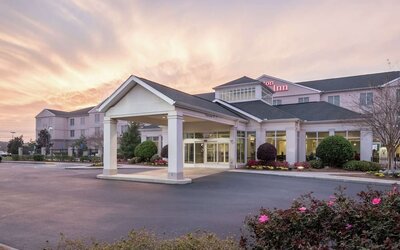 Entrance at Hilton Garden Inn Dothan.