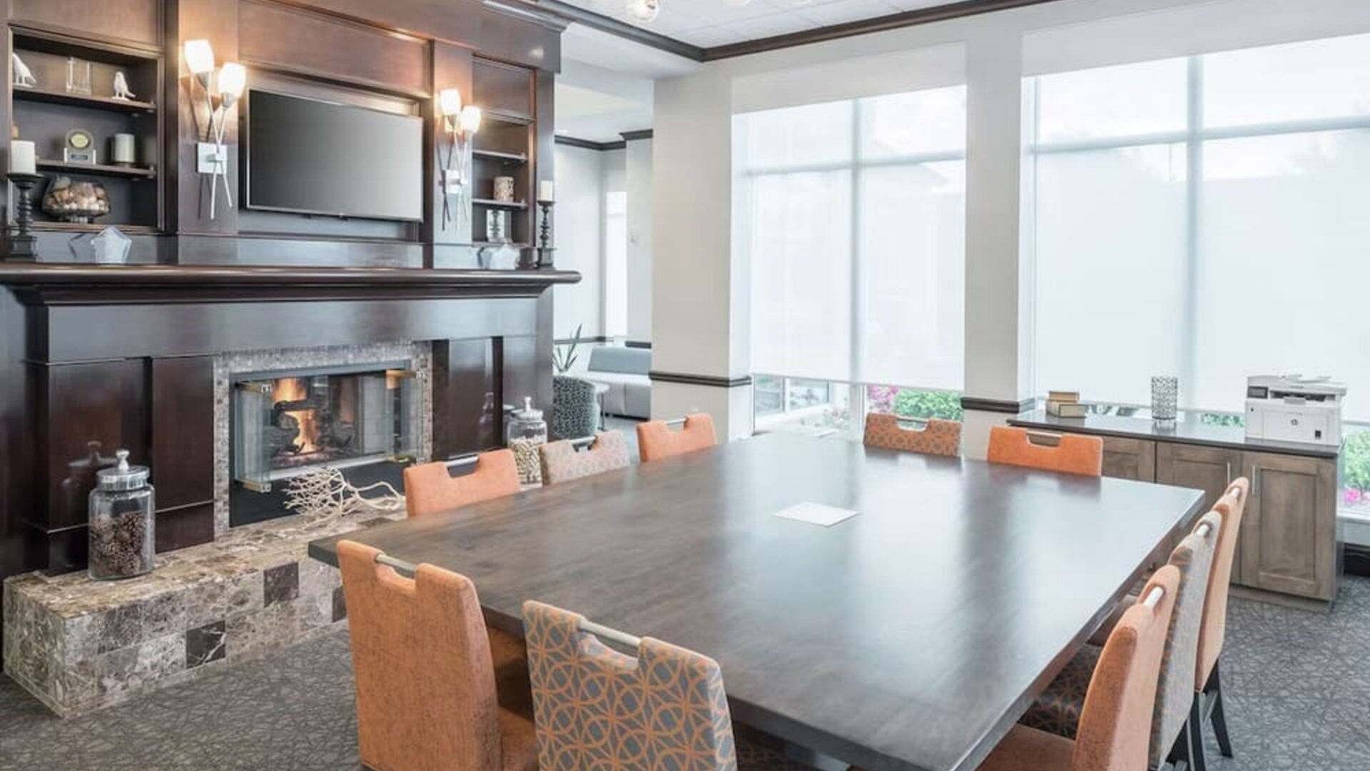 Lobby workspace with printer at Hilton Garden Inn Dothan.