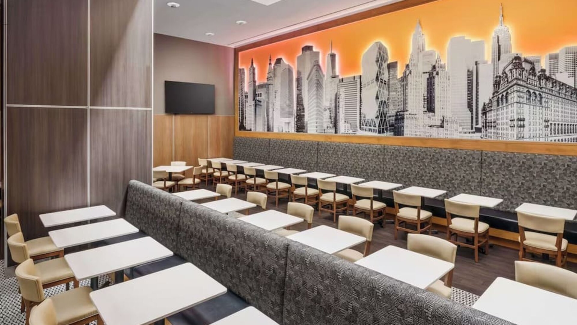 Dining area at Hampton Inn Manhattan/Times Square Central.