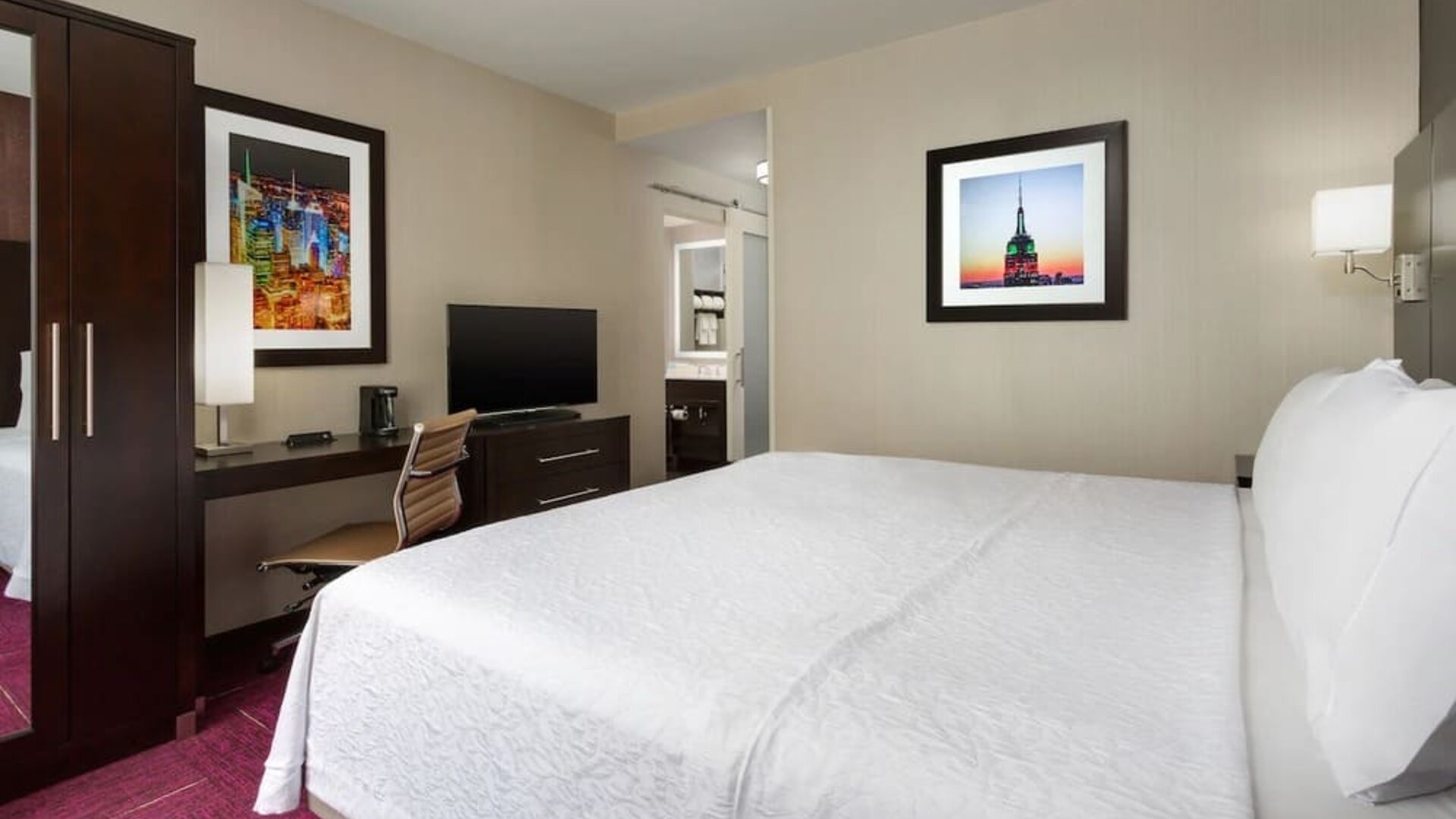 Standard day use room at Hampton Inn Manhattan/Times Square Central.