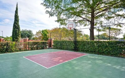 Sport court at Homewood Suites By Hilton Dallas-Lewisville.