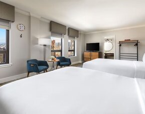 Day use twin room with private bathroom at Stanford Court San Francisco.