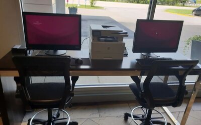 Business center at Crowne Plaza Chicago SW.