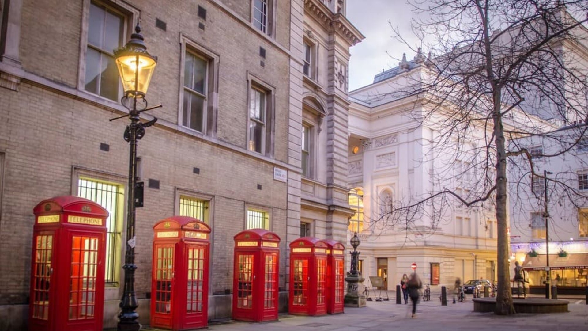 City views at Thistle Bloomsbury Park.