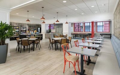 Dining area at Hotel Caza.