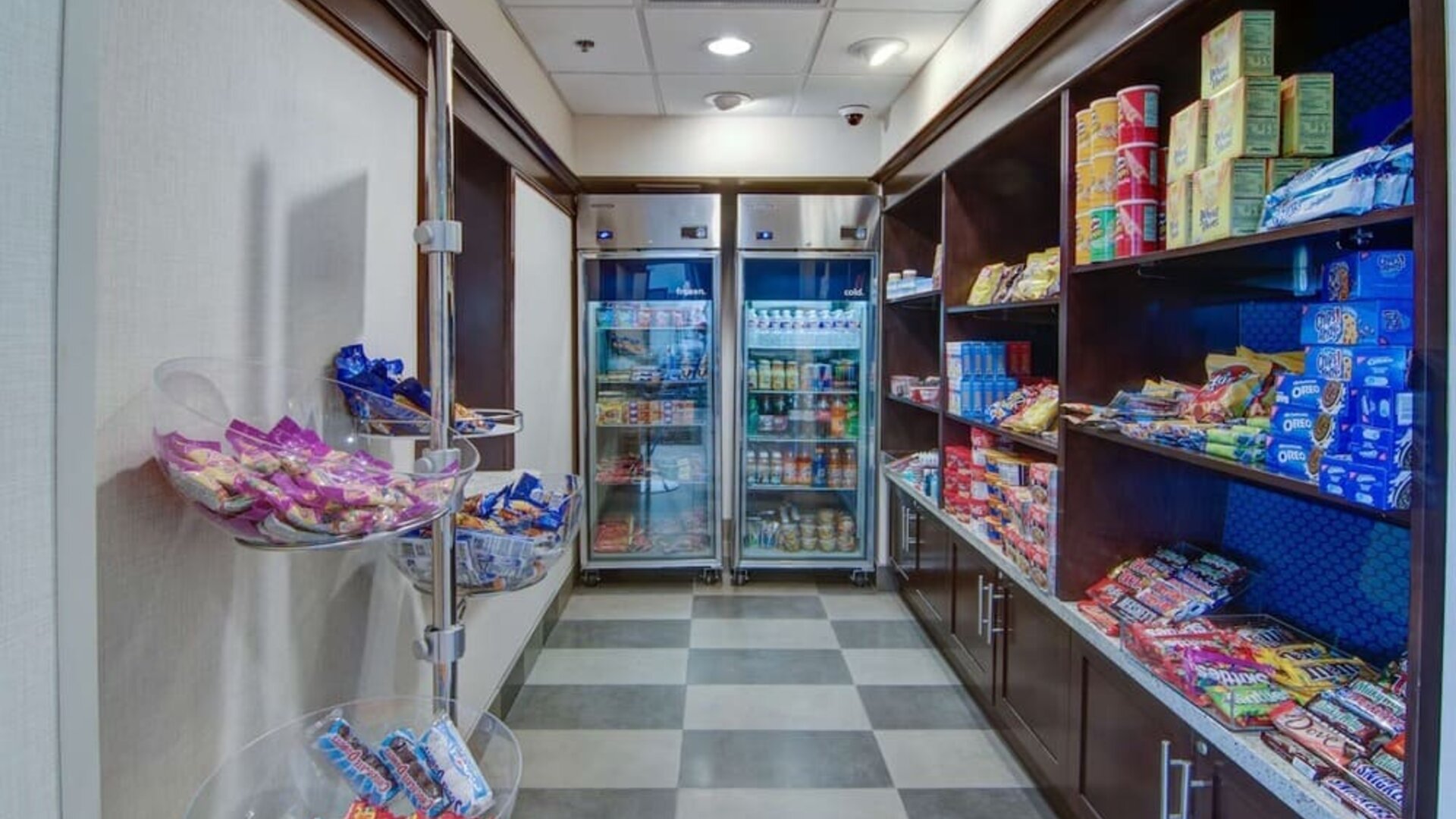 Convenience store at Hampton Inn & Suites Trophy Club - Fort Worth North, TX.