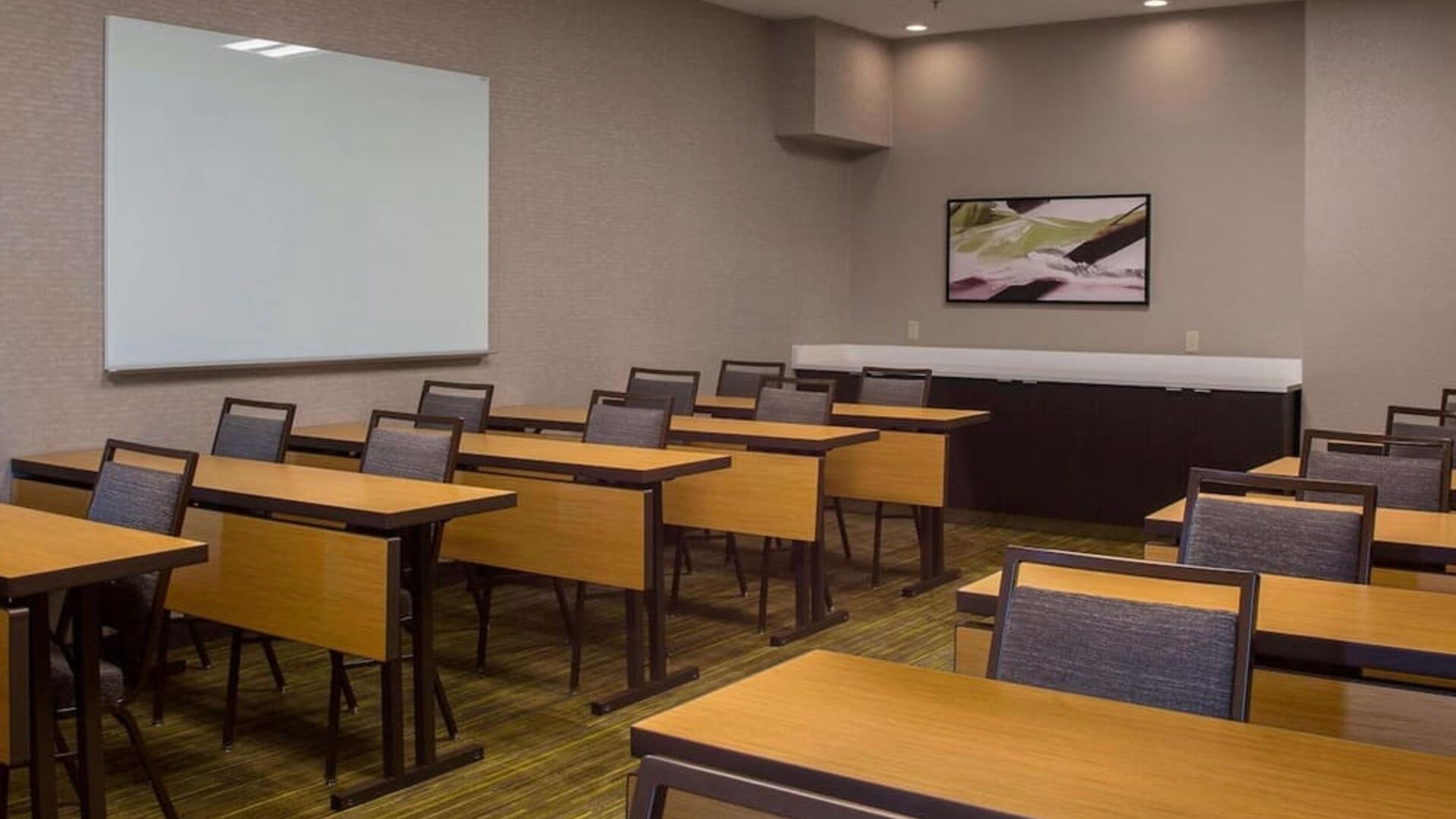 Professional meeting facility at Sonesta Select Atlanta Norcross I-85.