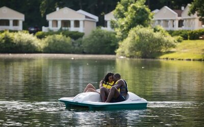 Kayaking at Paradise Stream Resort.