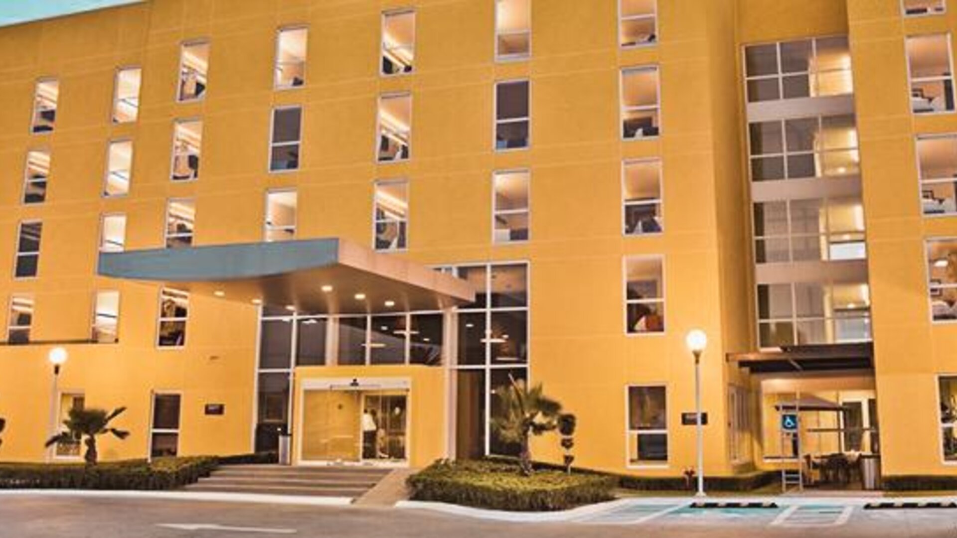 City Express by Marriot CDMX Plaza Central