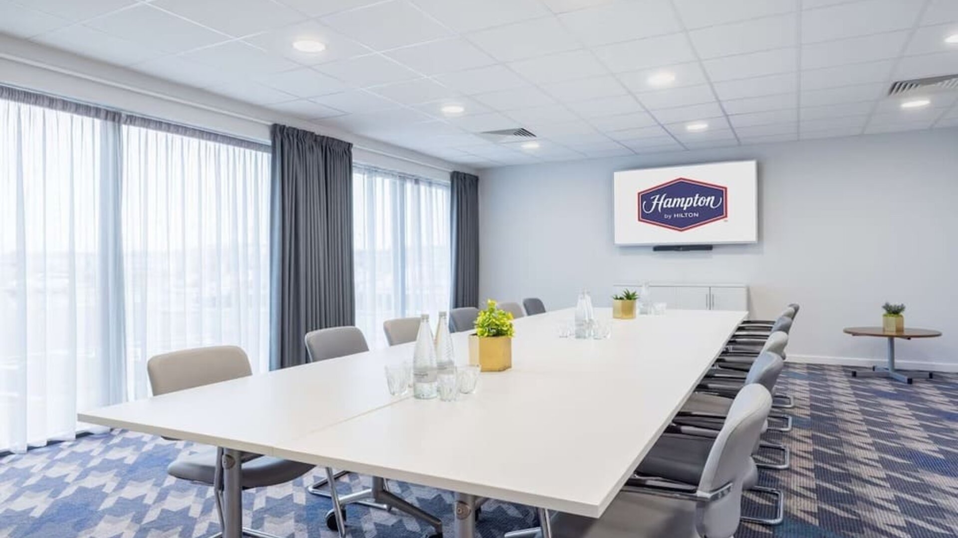 Meeting room at Hampton By Hilton Humberside Airport.