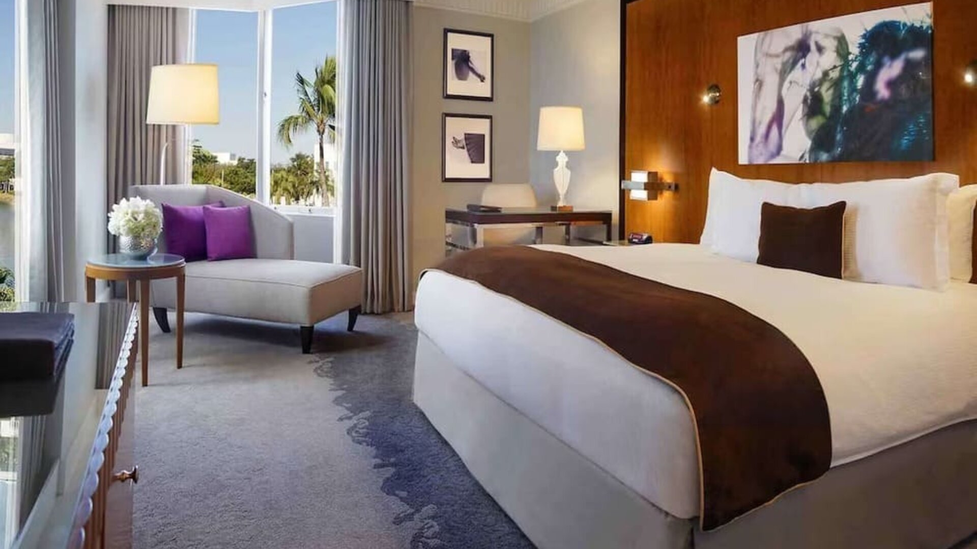 Day use room with natural light at Pullman Miami Airport.