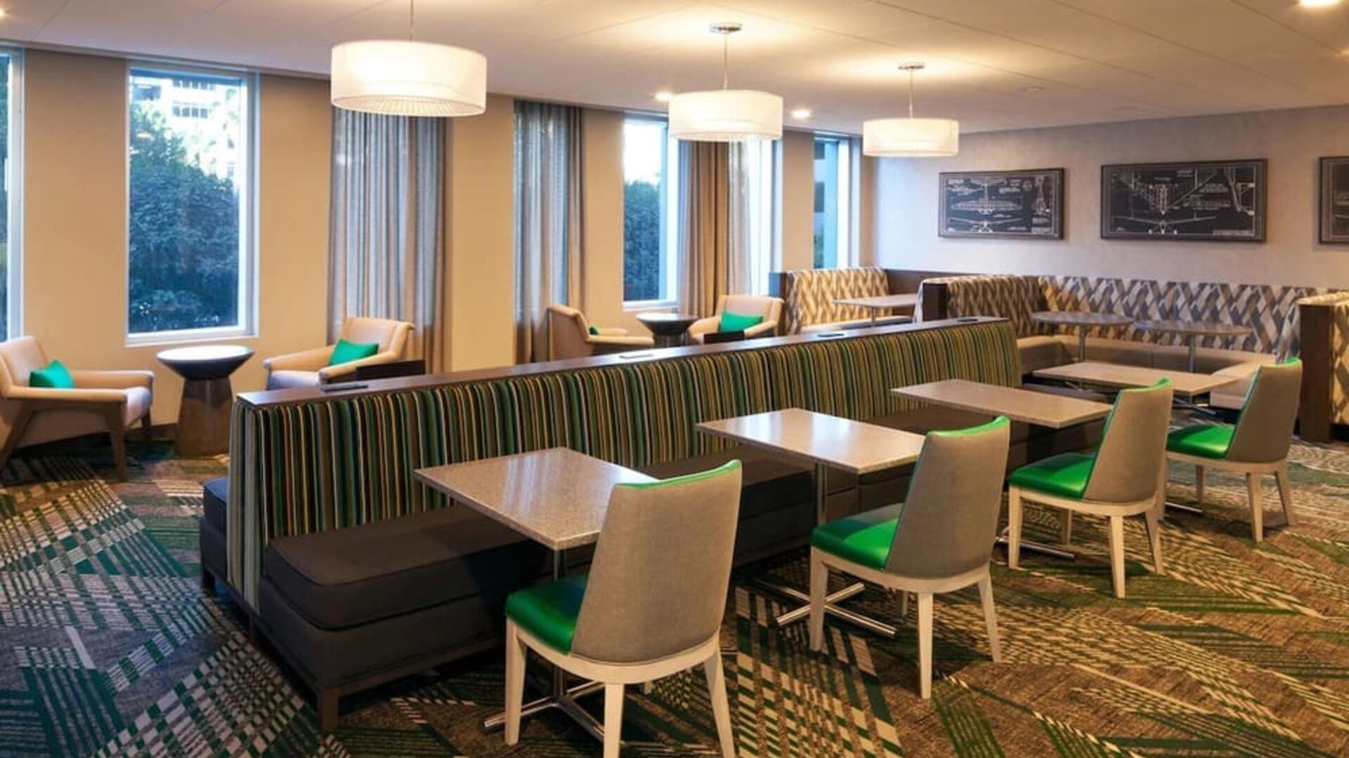 Dining area perfect for coworking at Homewood Suites By Hilton LAX Airport.
