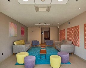 City Express Suites By Marriott Querétaro