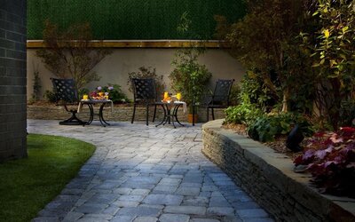 outdoor garden at Aura Hotel Brooklyn.