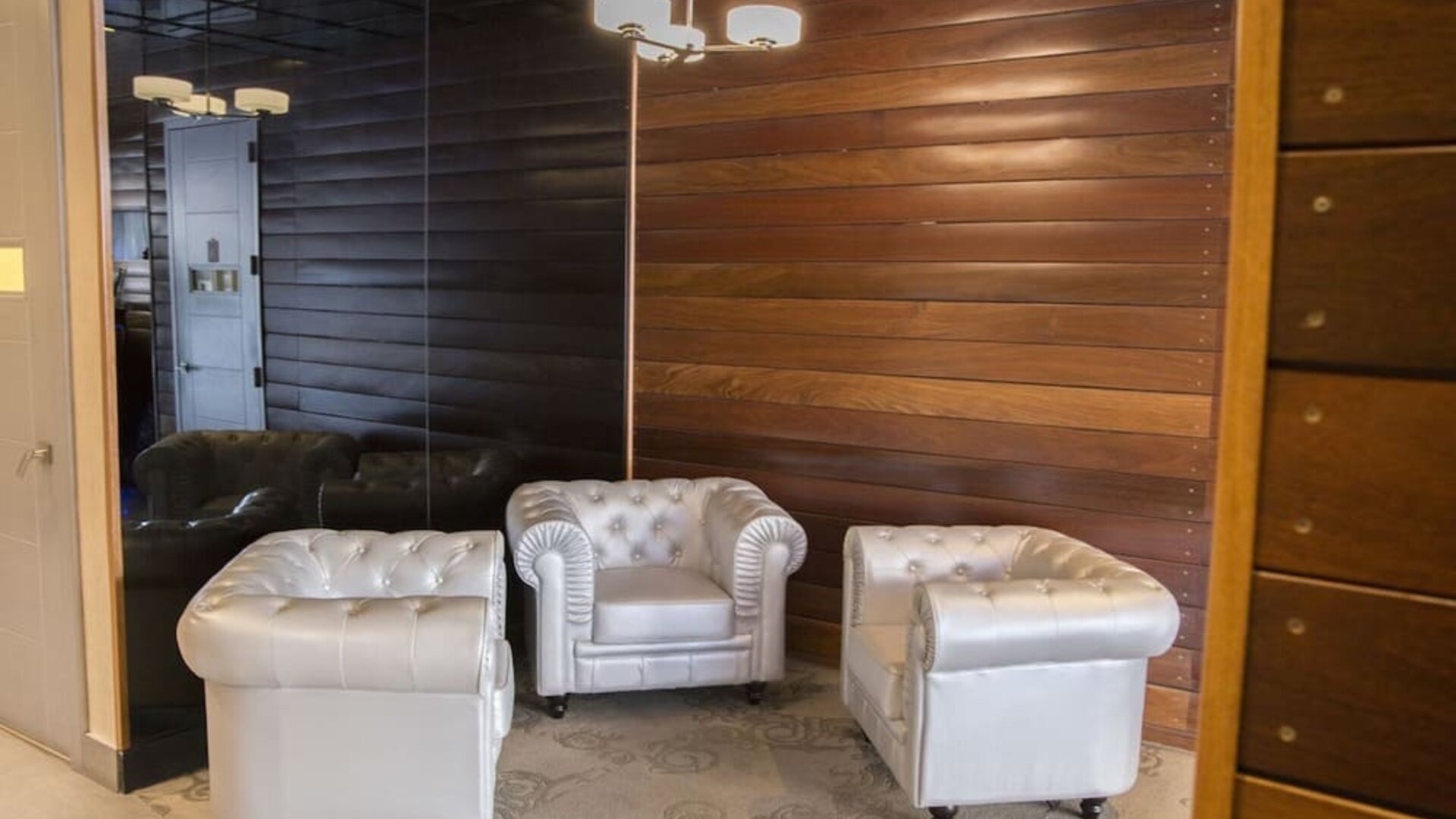 Lobby seating at Aura Hotel Brooklyn.