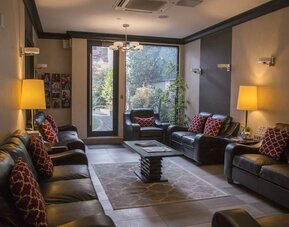 Meeting room at Aura Hotel Brooklyn.