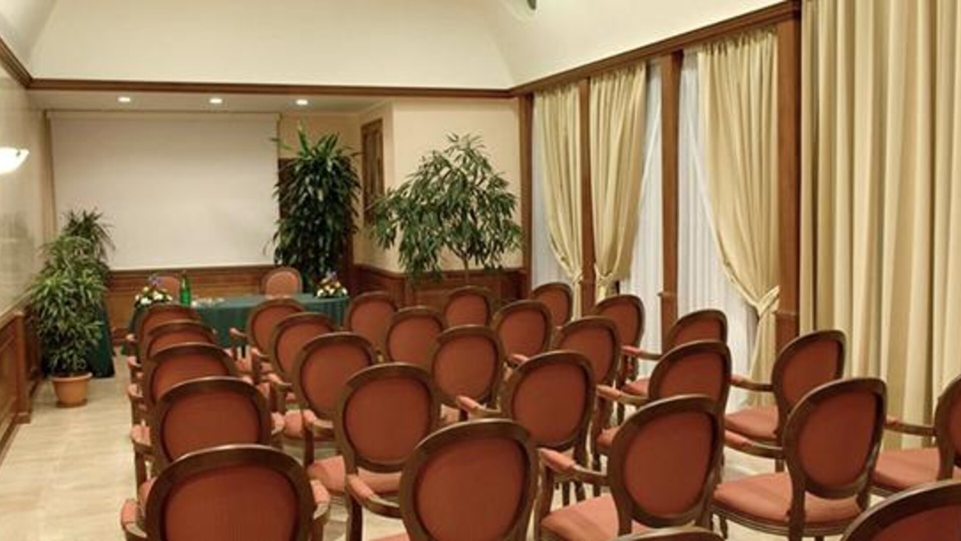 Andreola Central Hotel