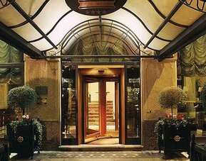 Andreola Central Hotel