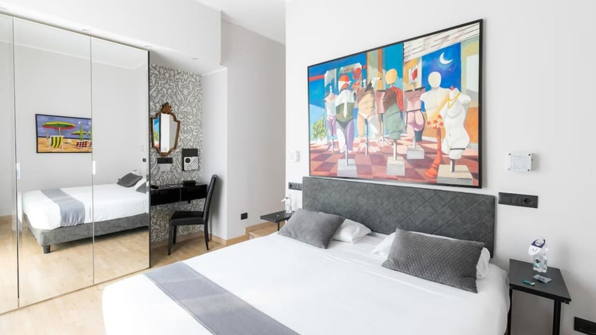 Day use room at Aiello Rooms.
