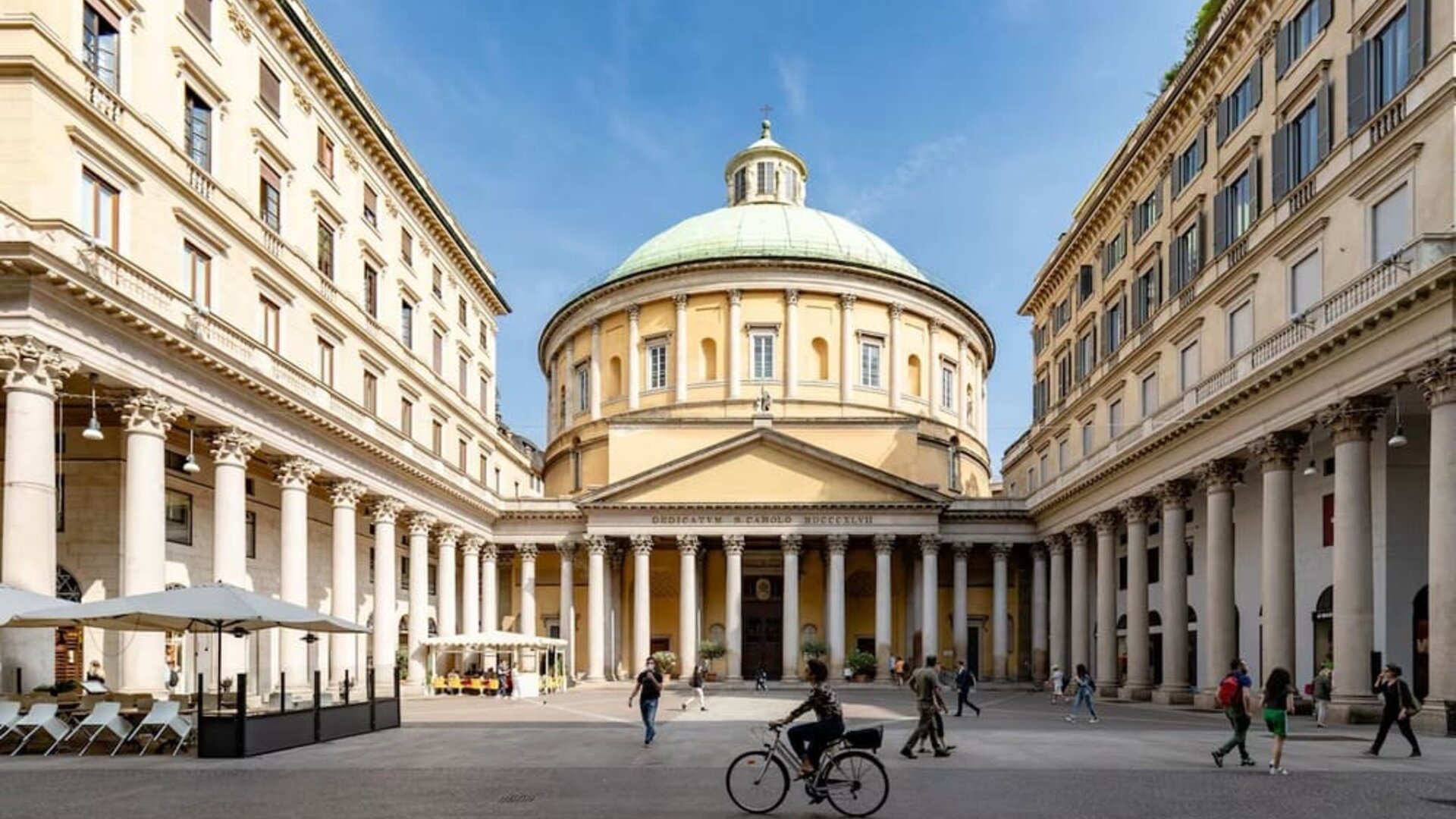 City landmark at AH - Duomo Essence.