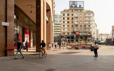 City landmark at AH - Duomo Essence.