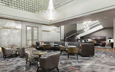 Lounge and coworking space at The Westin New Orleans.