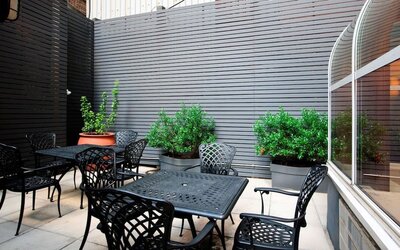 Outdoor seating at Hampton Inn Manhattan - Madison Square Garden.