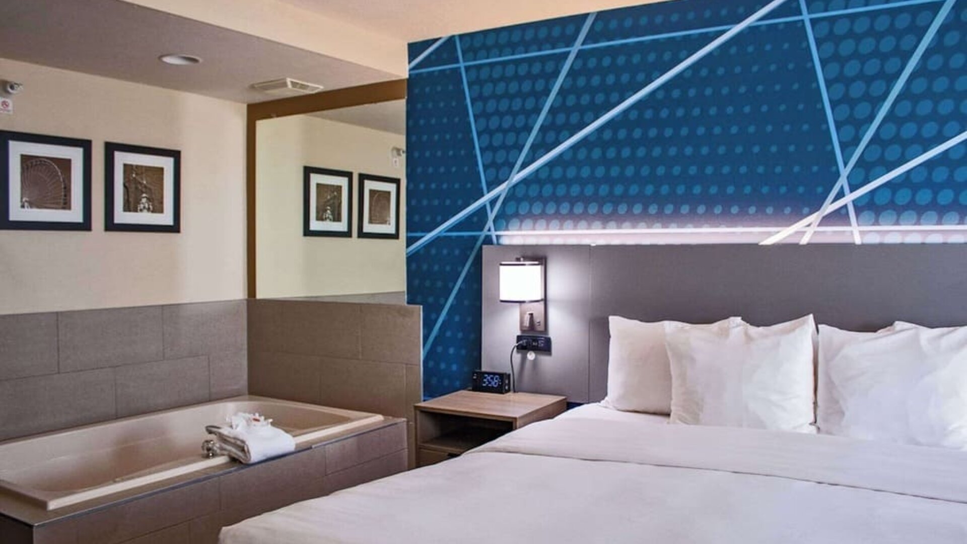 Day use room at Comfort Inn & Suites Geneva - West Chicago.