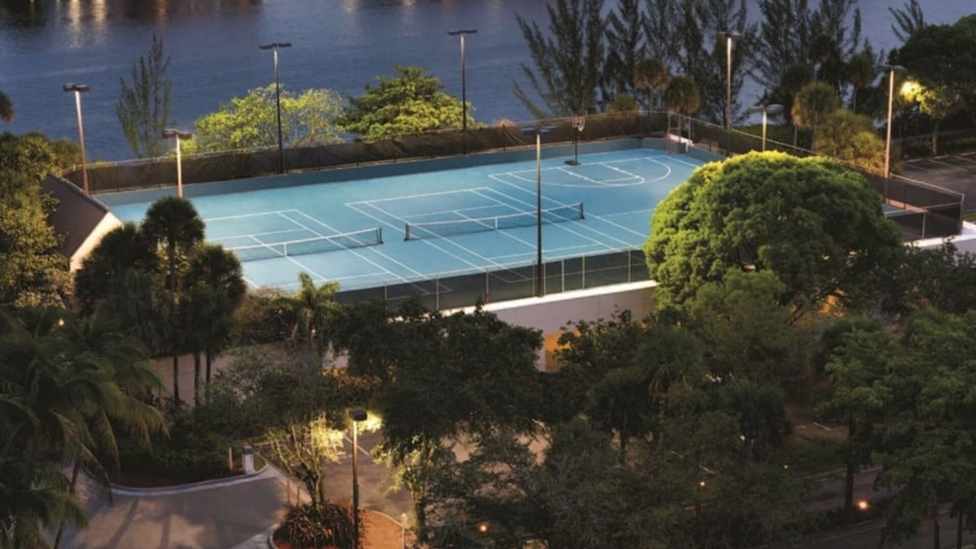 Sports court at Hilton Miami Airport Blue Lagoon.