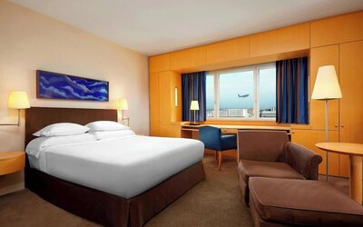 Day use room at Sheraton Paris Charles De Gaulle Airport Hotel.