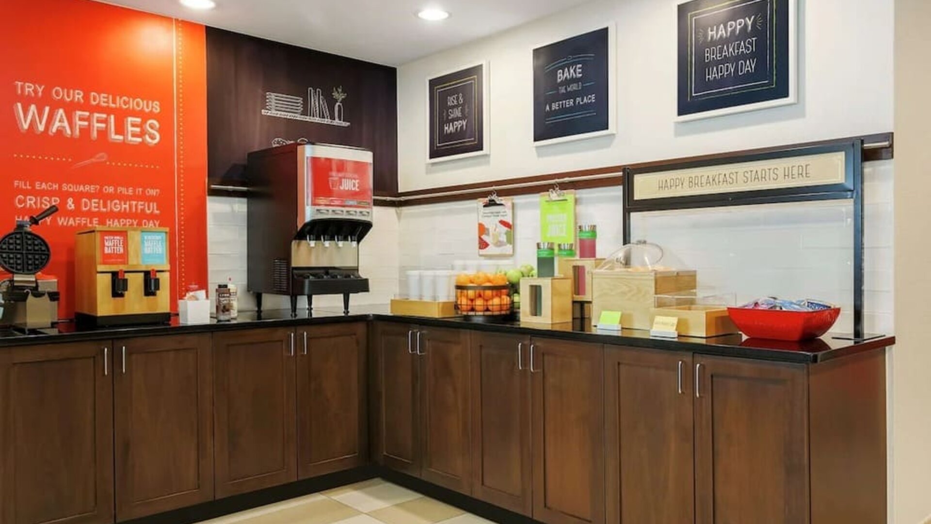Breakfast area at Hampton Inn & Suites Denver Tech Center.