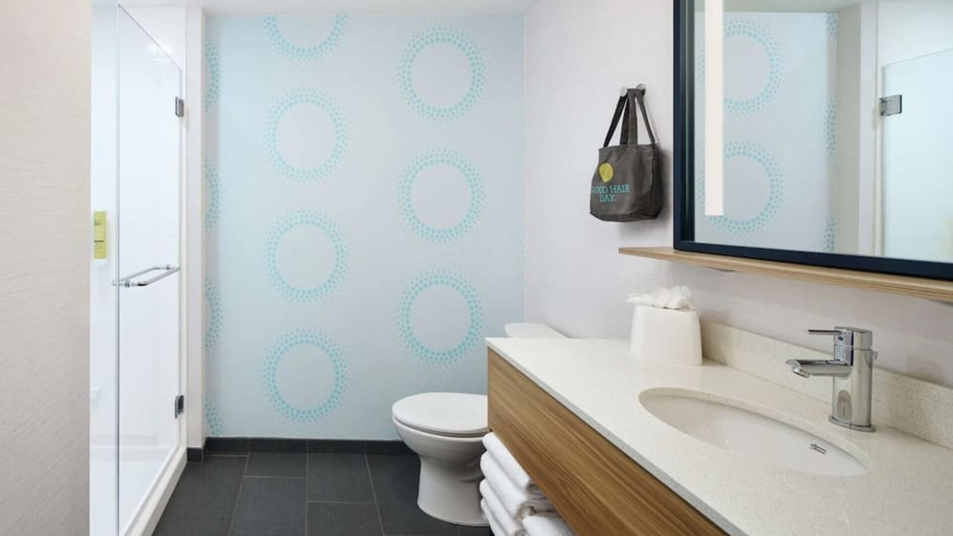 Guest bathroom at Tru By Hilton Atlanta Northlake Parkway.