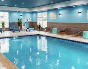 Indoor pool at Hampton By Hilton Cusco.