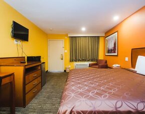 Day use room at Express Inn Gulf Bank.