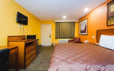 Day use room at Express Inn Gulf Bank.