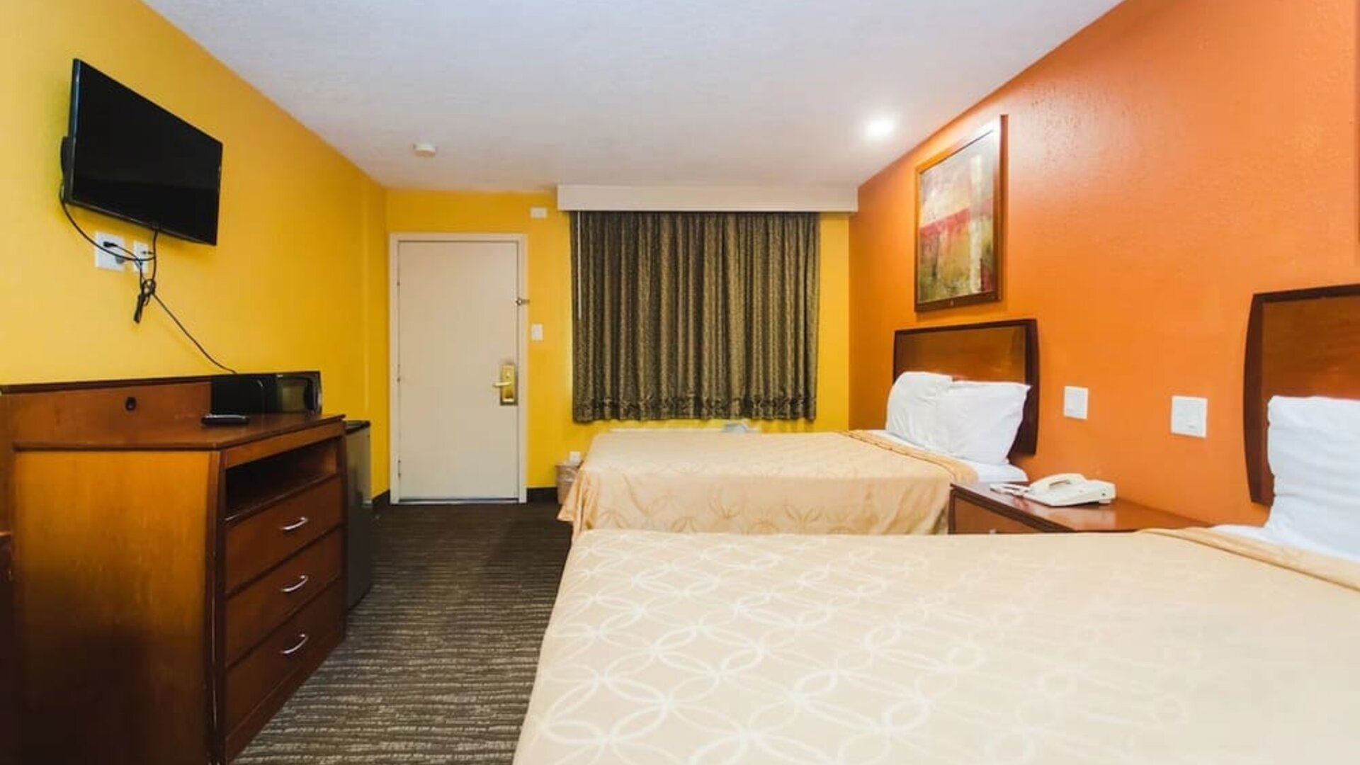 Day use room at Express Inn Gulf Bank.